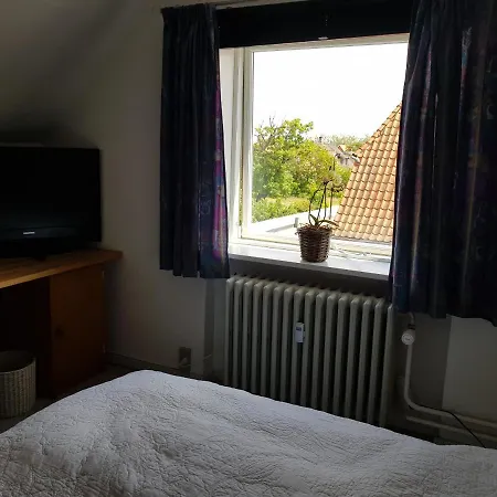 Alojamento de Acomodação e Pequeno-almoço Bed & Kitchen I Højer