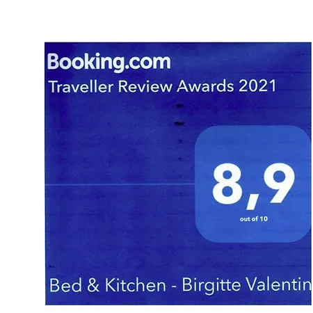Bed & Kitchen I * Hojer