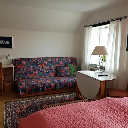 Bed & Kitchen I Hojer