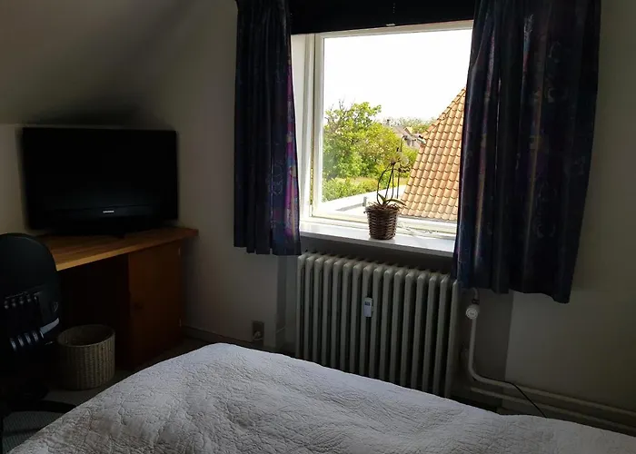 לינה וארוחת בוקר Bed & Kitchen I Højer